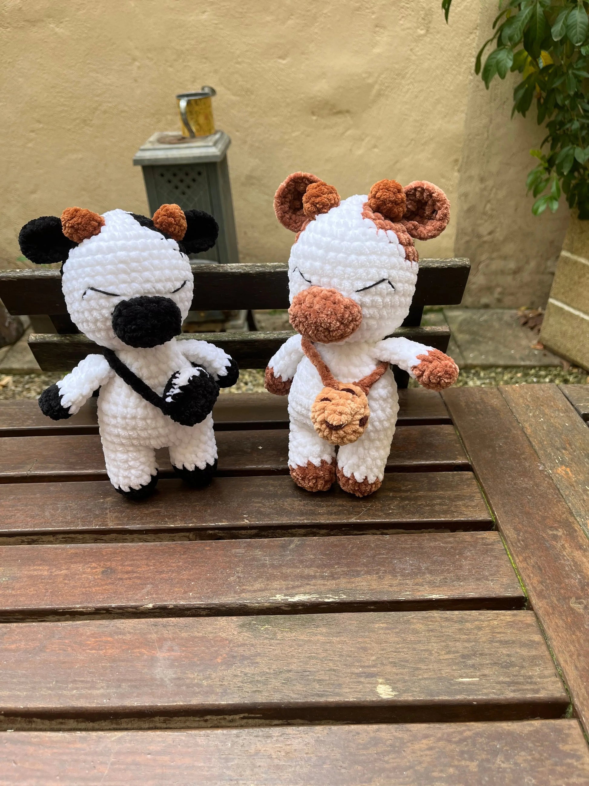 Duo Vaches gourmandes – Peluche en crochet éco-responsable | Lysorea
