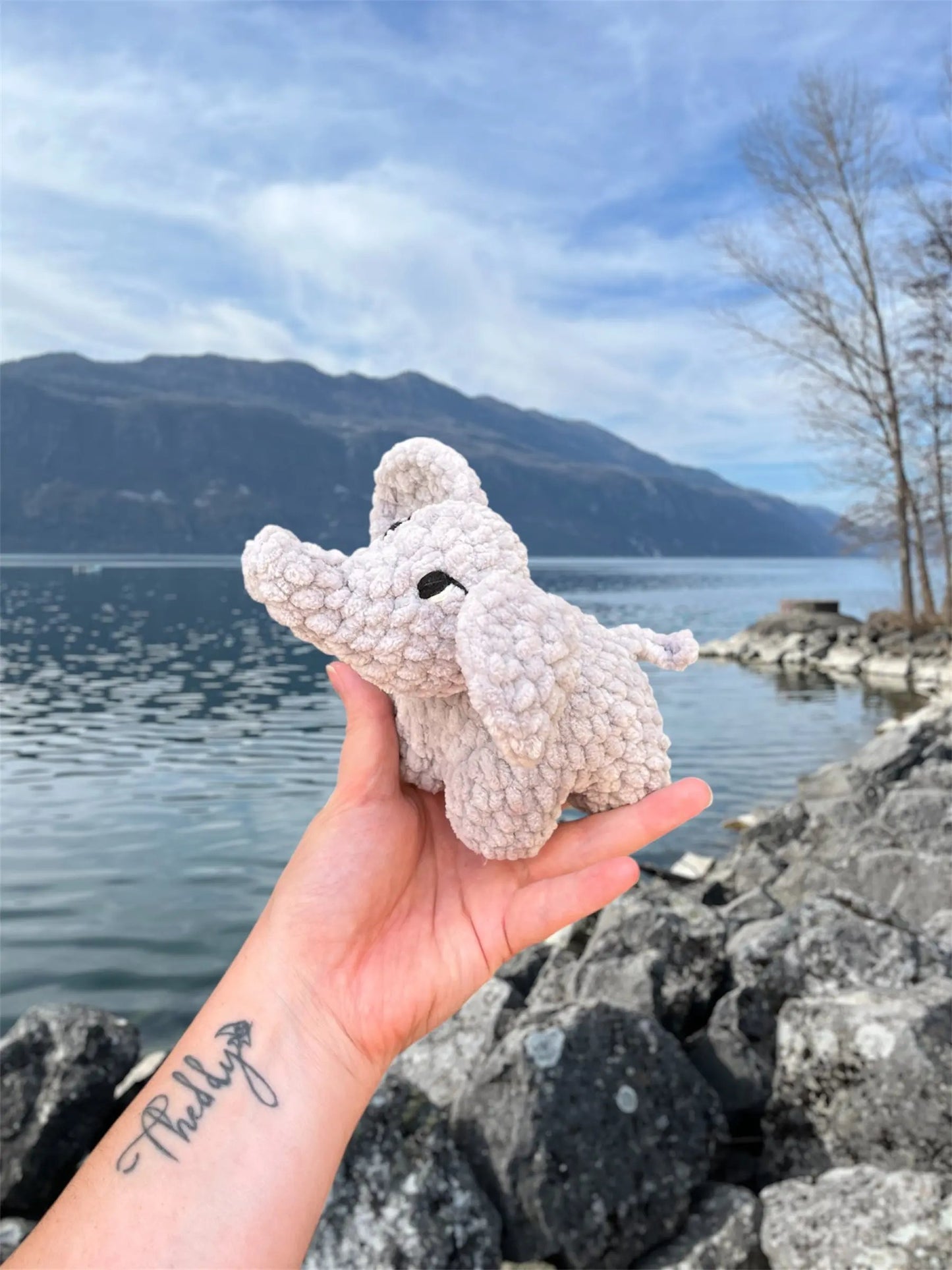 Eléphant à 4 pattes - Peluche en crochet éco-responsable | Lysorea