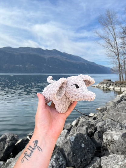 Eléphant à 4 pattes - Peluche en crochet éco-responsable | Lysorea